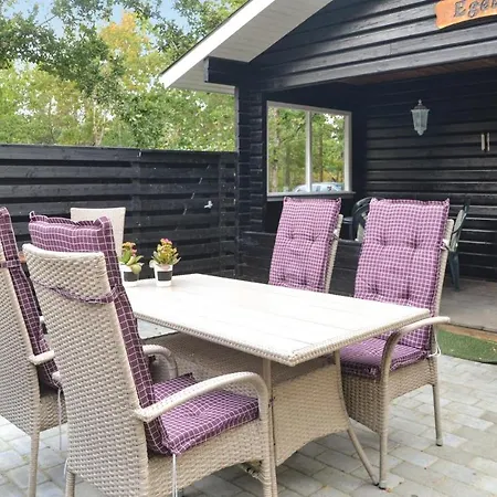 Two-bedroom In 펜션 *